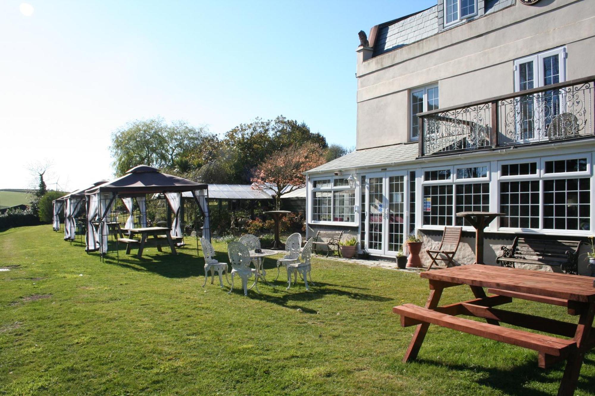 ליסקירד Great Trethew Manor Hotel & Self Catering Lodges מראה חיצוני תמונה