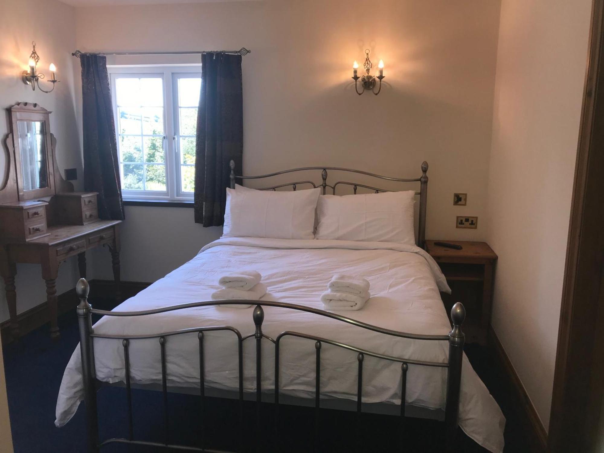 ליסקירד Great Trethew Manor Hotel & Self Catering Lodges חדר תמונה