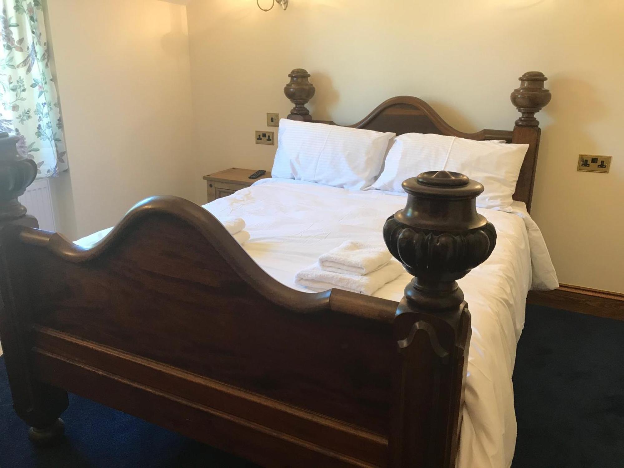 ליסקירד Great Trethew Manor Hotel & Self Catering Lodges מראה חיצוני תמונה